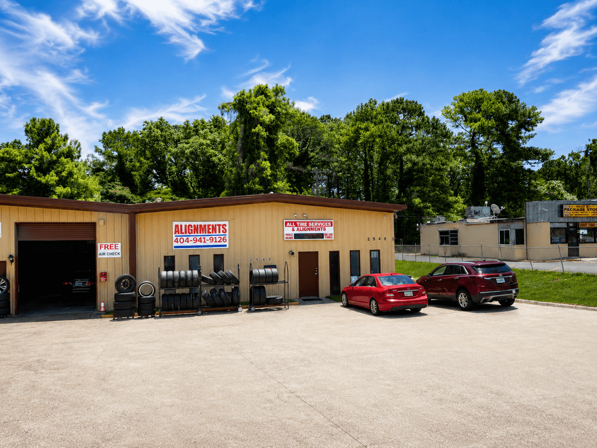 Front of More Miles Tires store
